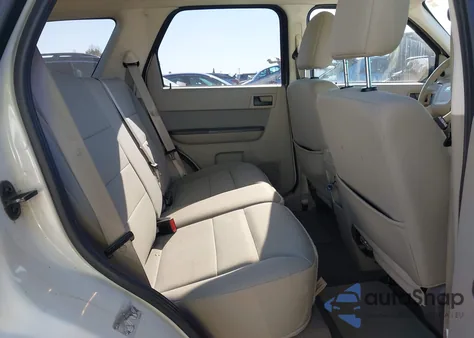 2012 Ford Escape Xlt z USA, uszkodzony, nr VIN 1FMCU9DG7CKB98576